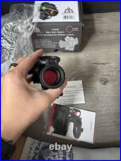 AT3 LEOS Red Dot Green Laser