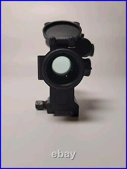 At3 Tatical Leos Red Dot Sight With Integrated Green Laser Sight