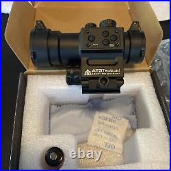 At3 Tatical Leos Red Dot Sight With Integrated Green Laser Sight New