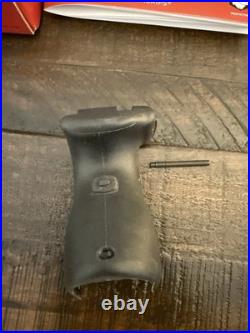 Crimson Trace Lasergrips Laser Sight for Glock Gen-3, Gen-4, Gen-5 GREEN